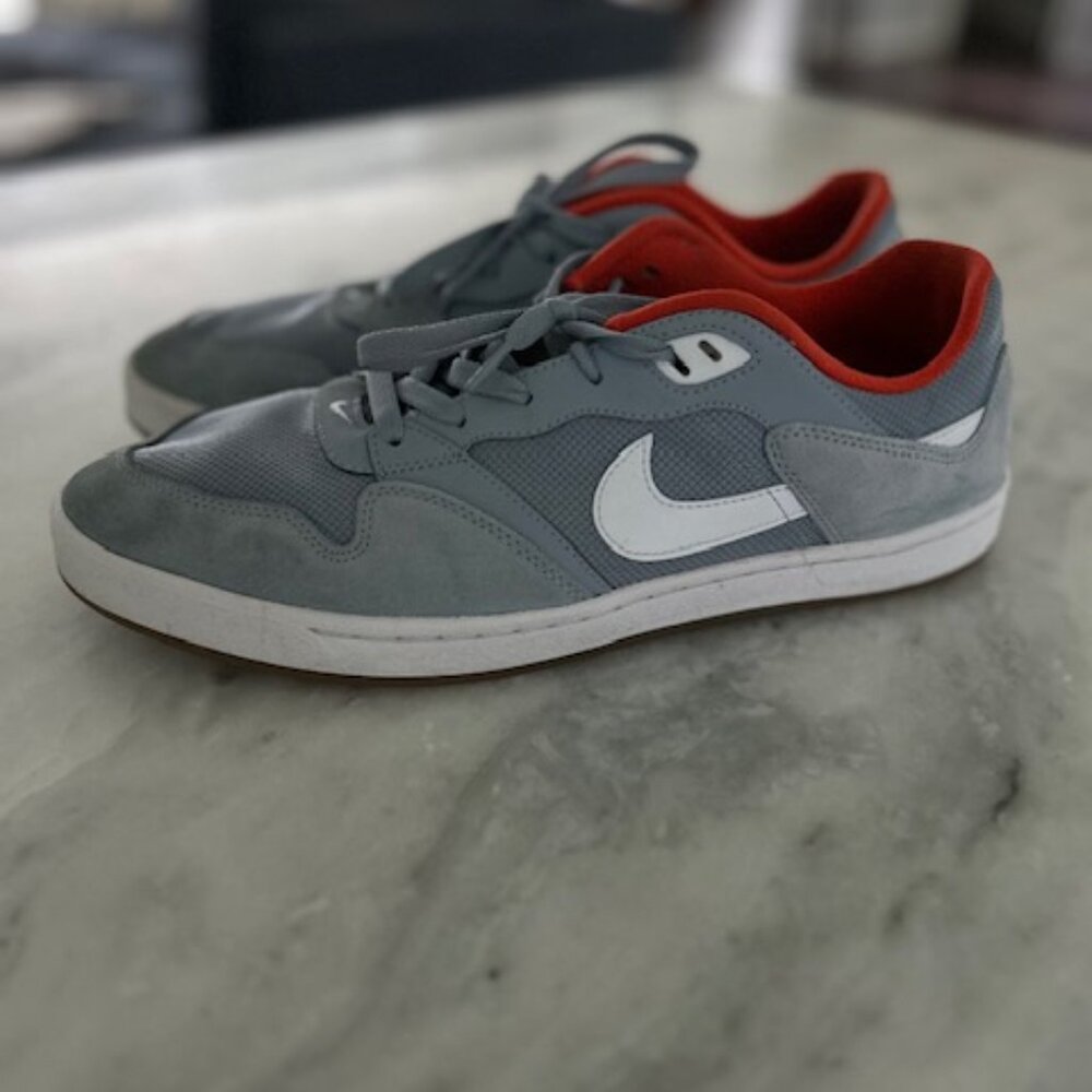 Nike SB Alleyoop Men's Size 12 - Excellent Condition